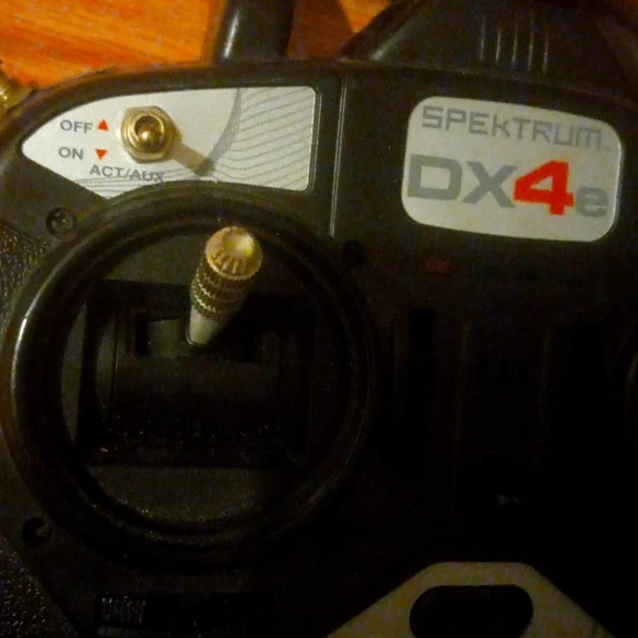 AIRPLANE REMOTE CONTROL LONG RANGE FREQUENCY MATCHES - Picture 9 of 11